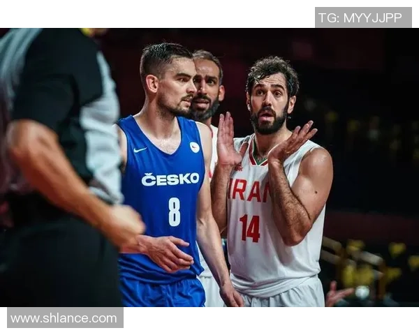 男篮捷克与澳大利亚激战在即谁能在国际赛场上脱颖而出